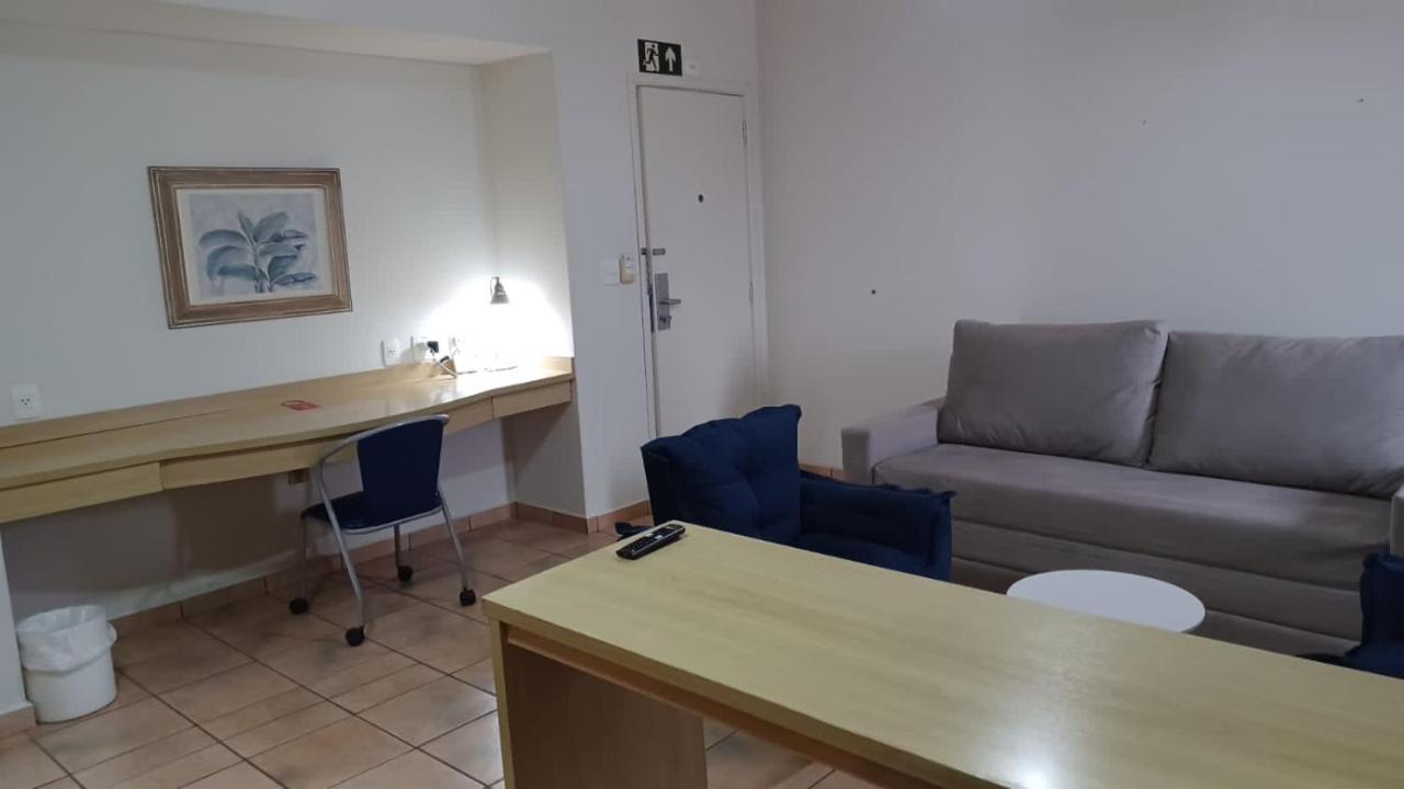 Flat Completo No Centro De Araxa - 901 Apartment Exterior photo